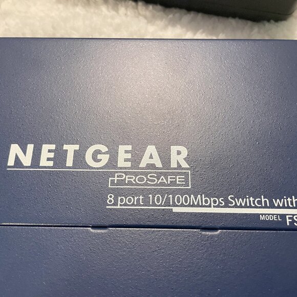 Netgear ProSafe 8 Port 10/100 Switch with Power over Ethernet FS108P - Picture 2 of 7